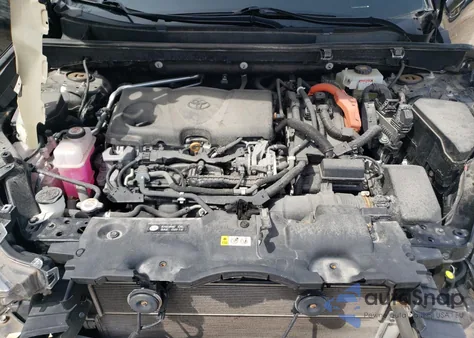 2020 Toyota Rav4 Xle z USA, uszkodzony, nr VIN 2T3RWRFV1LW093981